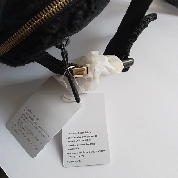 NEW Lululemon Athletica Everywhere Belt Bag Fleece Sherpa Black 1L - Picture 3 of 13